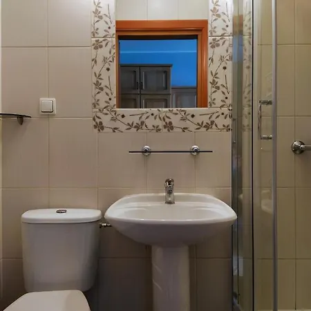 Perla Guest house *