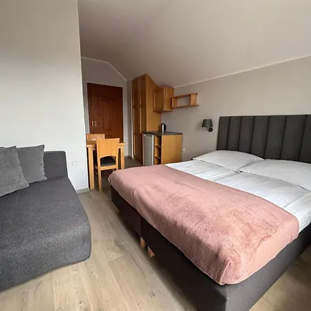 Perla Guest house