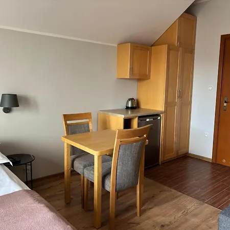 Perla Guest house *